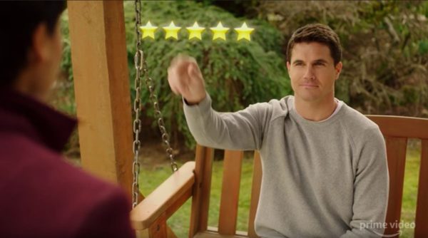 Nathan (Robbie Amell) gives his Angel Nora (Andy Allo) 5 stars in the air