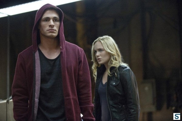 Sara (Caity Lotz) sizes Roy (Colton Haynes) up for battle in 'The Promise'