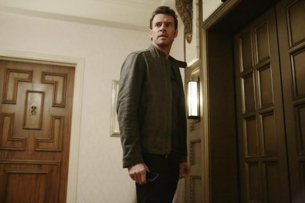 Don't get on the elevator Jake, Liv is right across the hall!!!